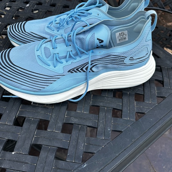 APL Athletic Propulsion Labs sky blue size 15 - Picture 4 of 6